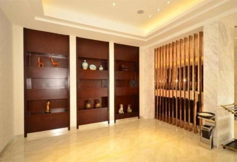 בית מלון כפרי City Comfort Inn Wuhan Guanggu Textile University