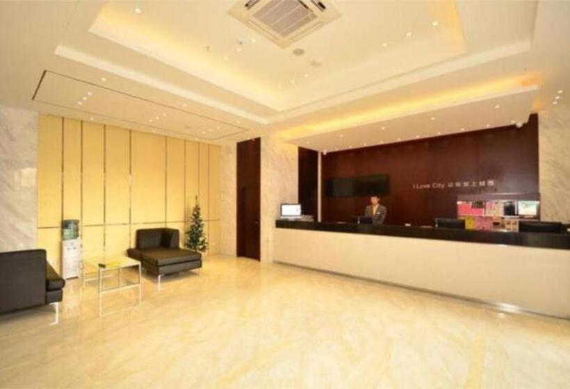 בית מלון כפרי City Comfort Inn Wuhan Guanggu Textile University