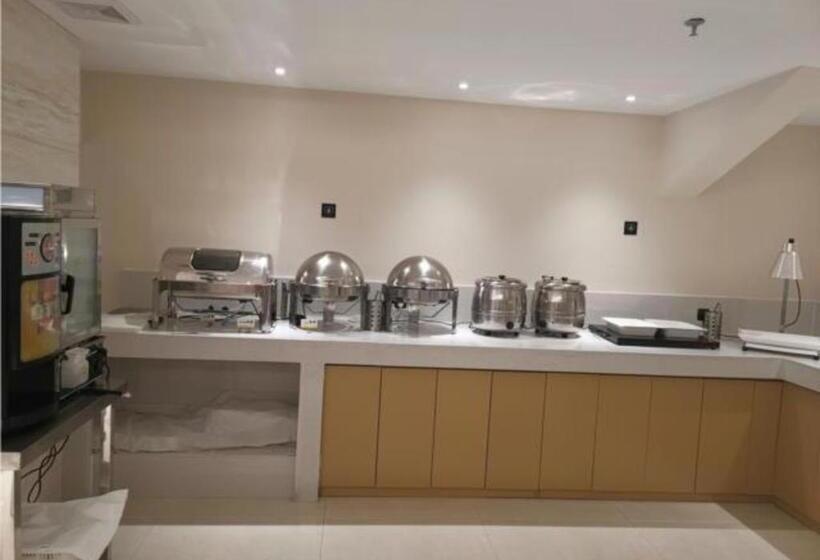 Отель City Comfort Inn Xuzhou High Speed Railway Station 2nd Hospital East Hospital