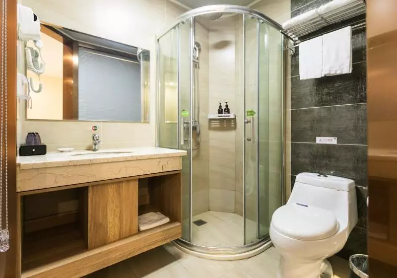 هتل Greentree Inn Express Wuxi Jiangyin Wanda Plaza Tongfu Road