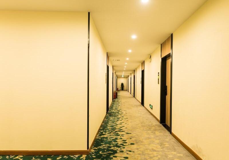 בית מלון כפרי Greentree Inn Express Wuxi Jiangyin Wanda Plaza Tongfu Road