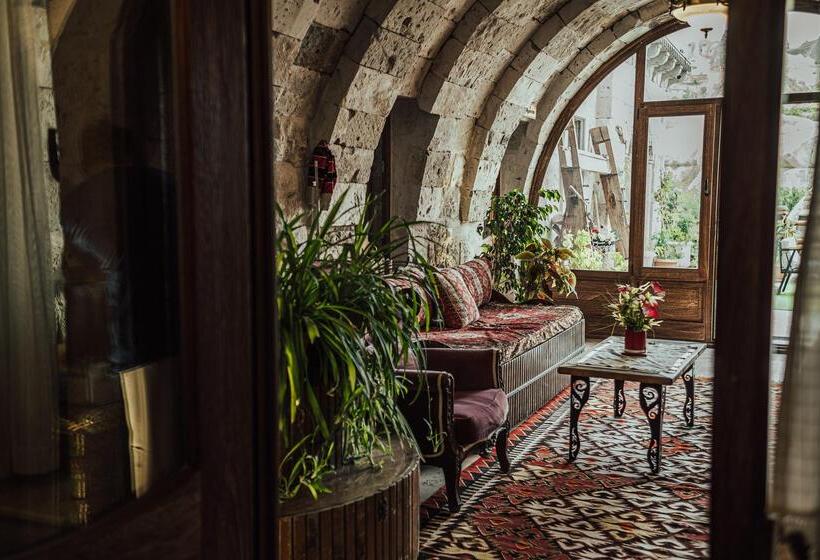 فندق Sah Saray Cave Suites