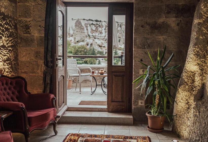 فندق Sah Saray Cave Suites