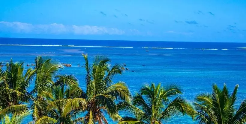 Hotelli Seafront Apartment Coral Coast