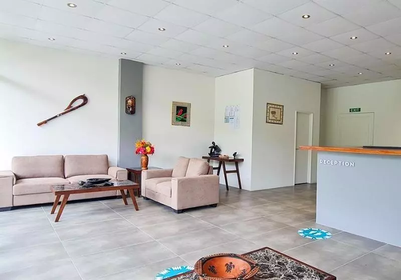 Hotelli Seafront Apartment Coral Coast