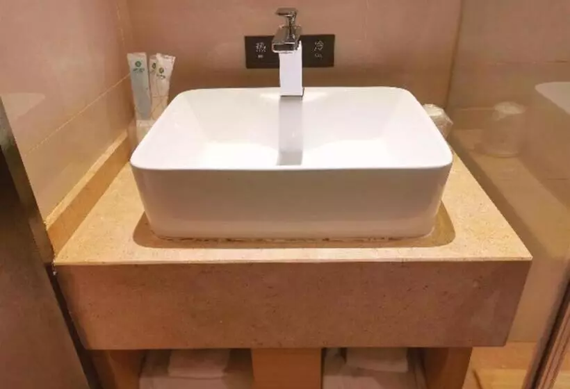 Hotelli City Comfort Inn Xiaogan Xiaochang Bus Passenger Station