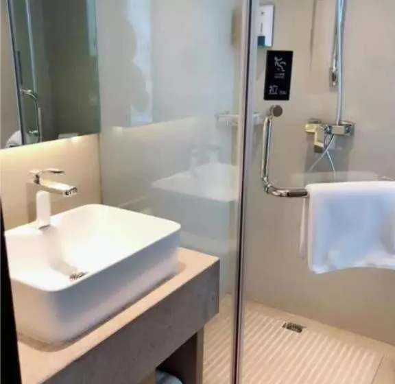 Hotelli City Comfort Inn Xiaogan Xiaochang Bus Passenger Station