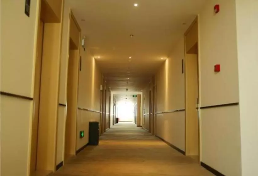 Hotelli City Comfort Inn Xiaogan Xiaochang Bus Passenger Station