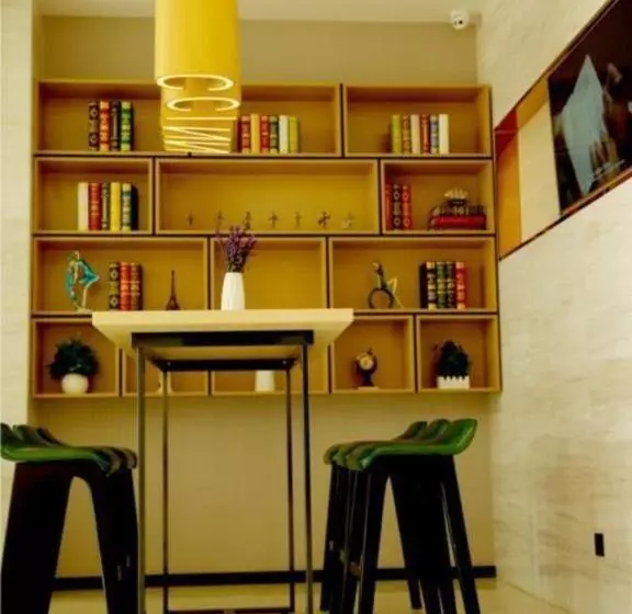 Hotelli City Comfort Inn Xiaogan Xiaochang Bus Passenger Station