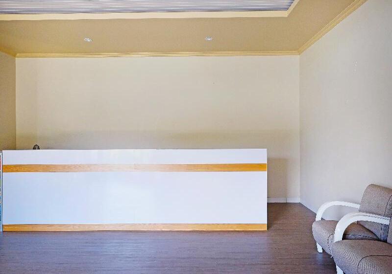 Collection O 91046 Hotel Remaja Indah Masamba