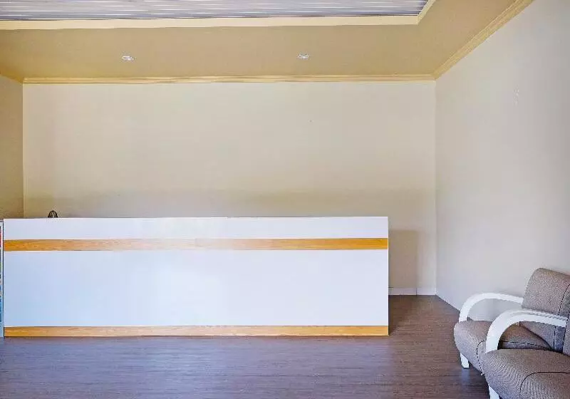 Collection O 91046 Hotel Remaja Indah Masamba