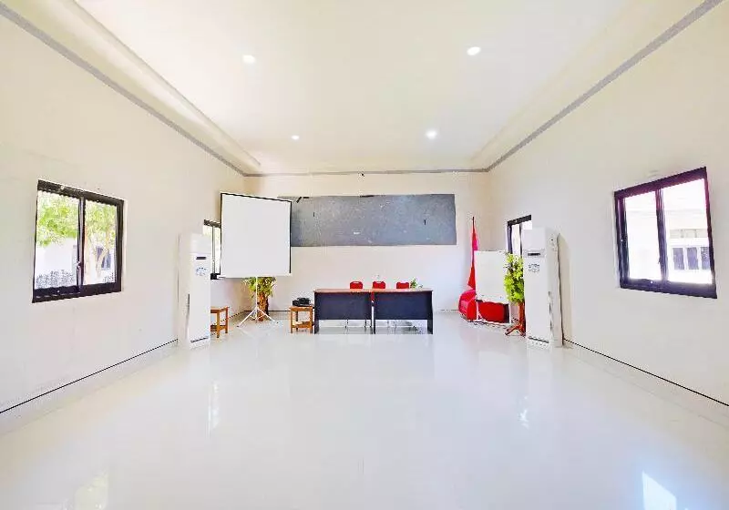 Collection O 91046 Hotel Remaja Indah Masamba