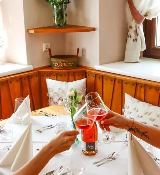 Majatalo Gasthof Sauer Gmbh