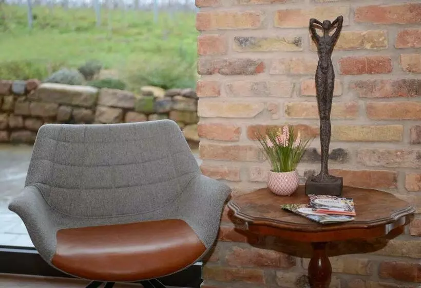 Majatalo Vinotel Dollt Kern