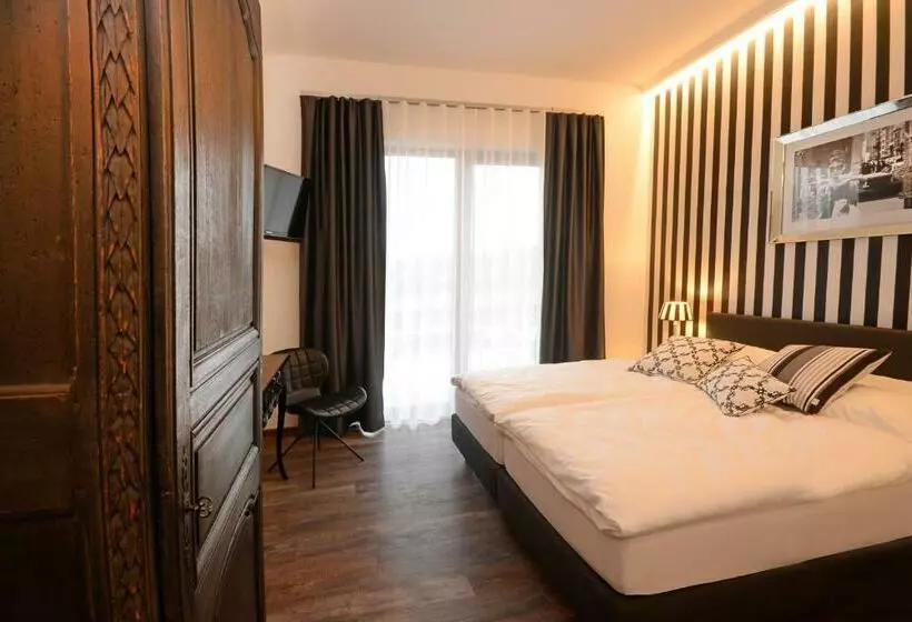 Majatalo Vinotel Dollt Kern