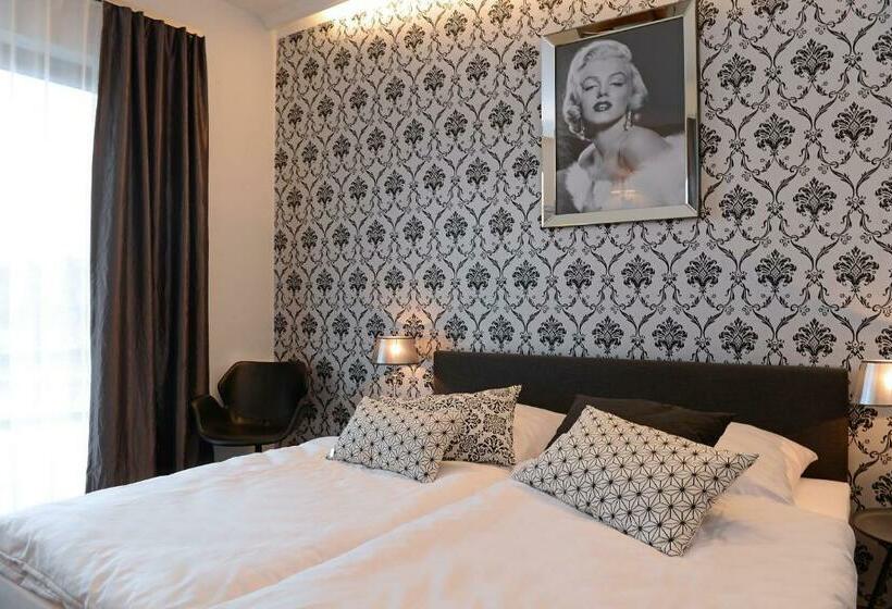 פנסיון Vinotel Dollt Kern