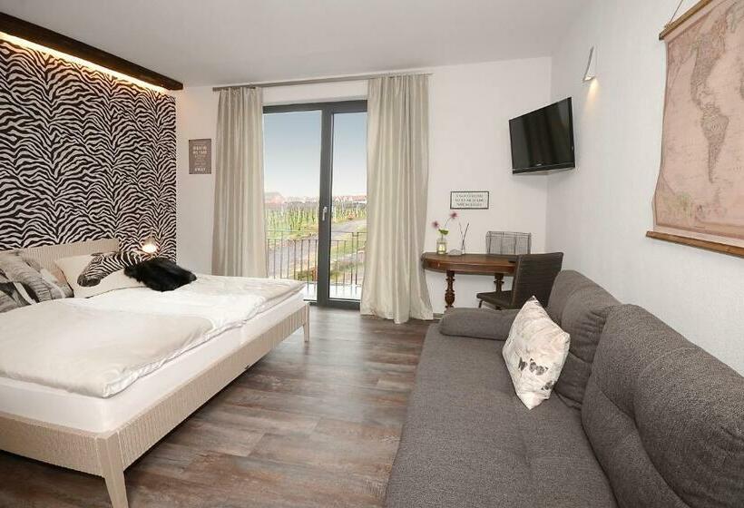 פנסיון Vinotel Dollt Kern