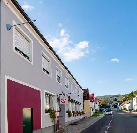 Retkeilymaja Gasthof Familie Hutter