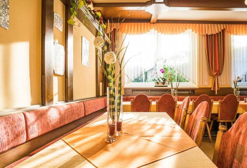 Общежитие Gasthof Familie Hutter