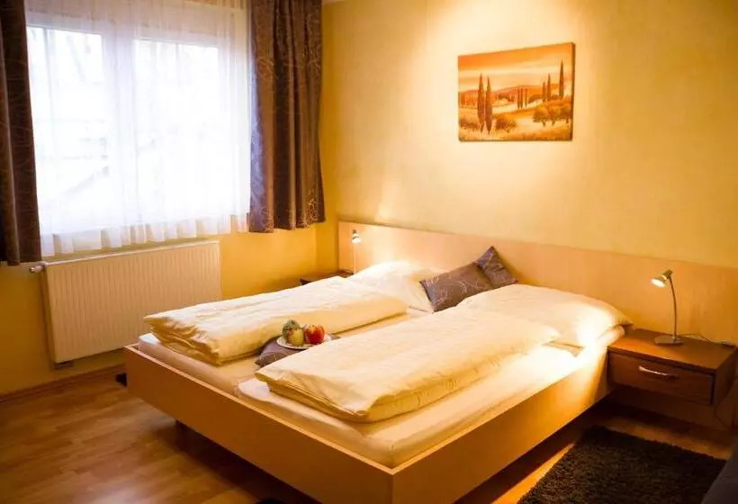 Retkeilymaja Gasthof Familie Hutter