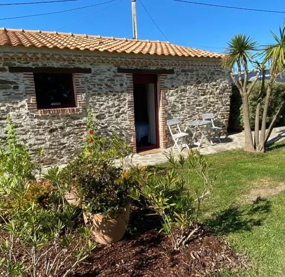 Aamiaismajoitus (B&B) Au Mas Retz De Jade