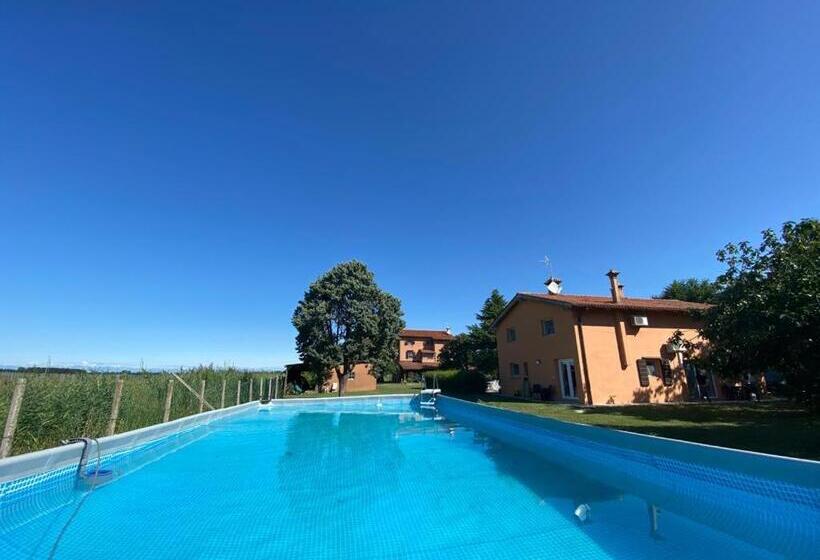 تختخواب و صبحانه Casa Bea