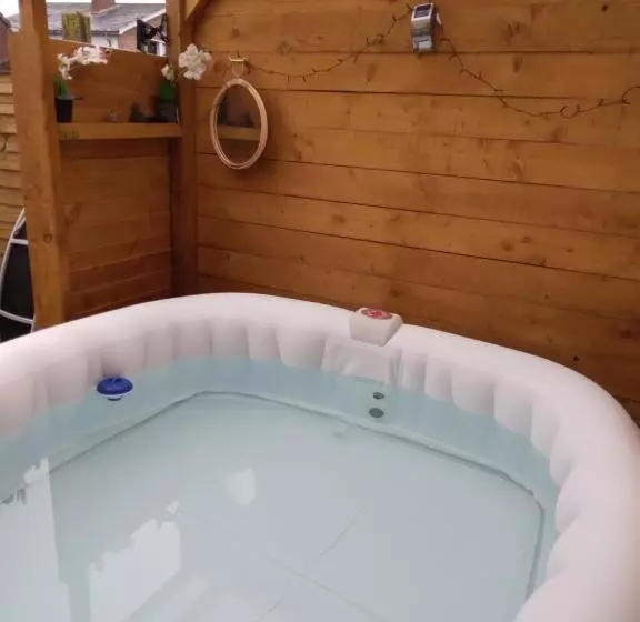 Aamiaismajoitus (B&B) Chalet Du Bien être