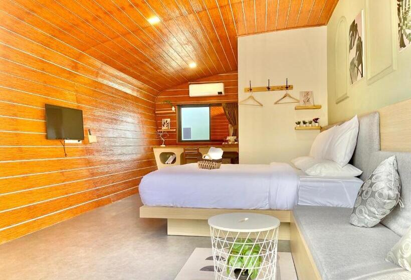 Hotel สต็อกโฮม เขาใหญ่