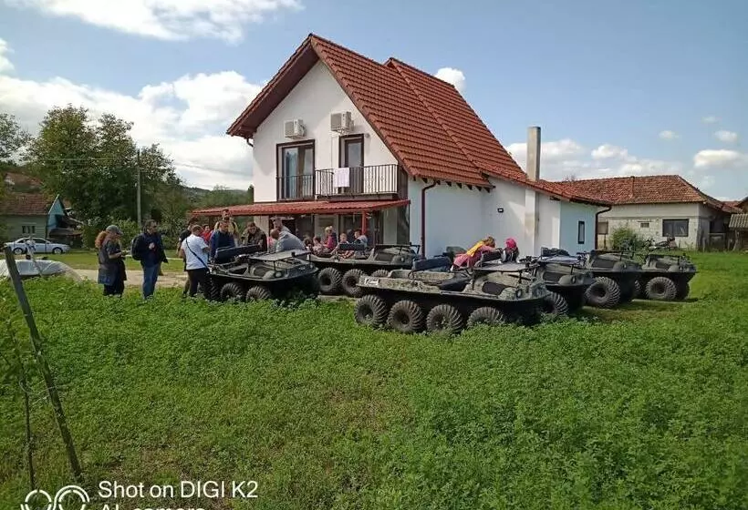 Hotelli Agropensiunea Răzvan