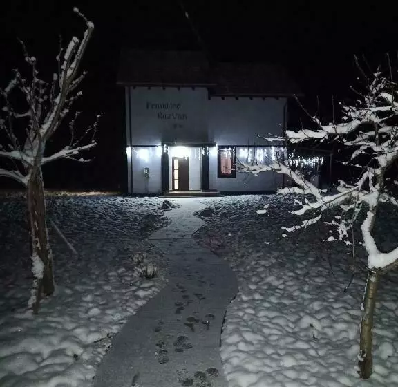Hotelli Agropensiunea Răzvan