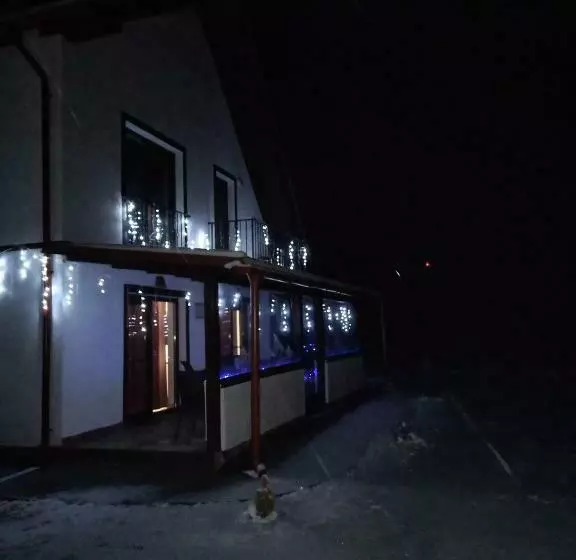 Hotelli Agropensiunea Răzvan