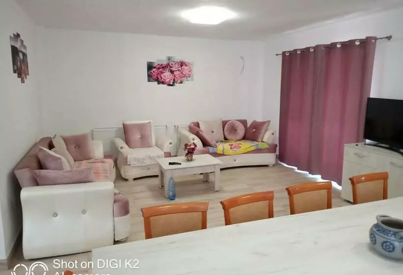 Hotelli Agropensiunea Răzvan