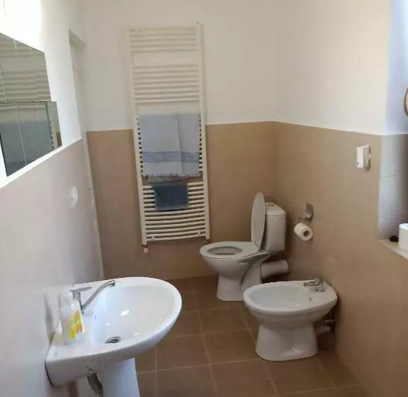 Hotelli Agropensiunea Răzvan