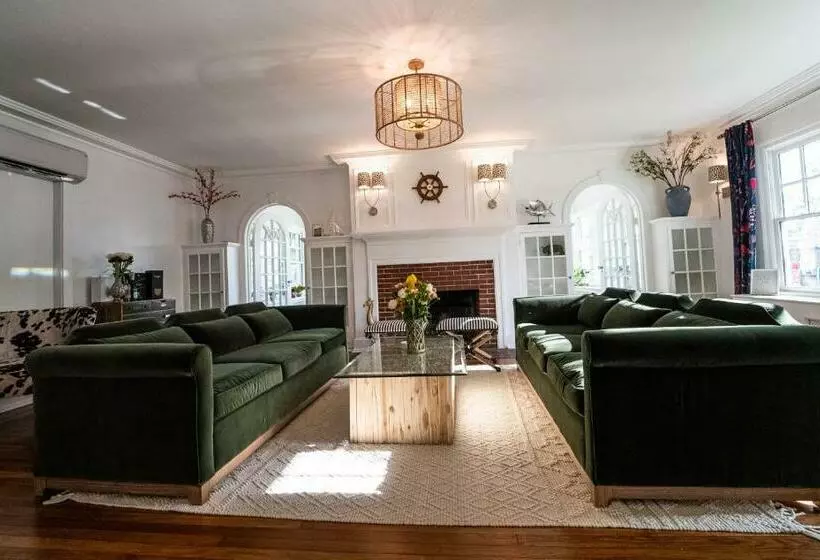 Hotelli Buttonwood Boutique