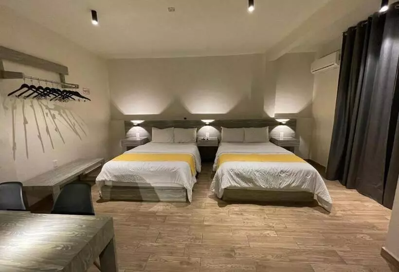 ホテル Capital Suites