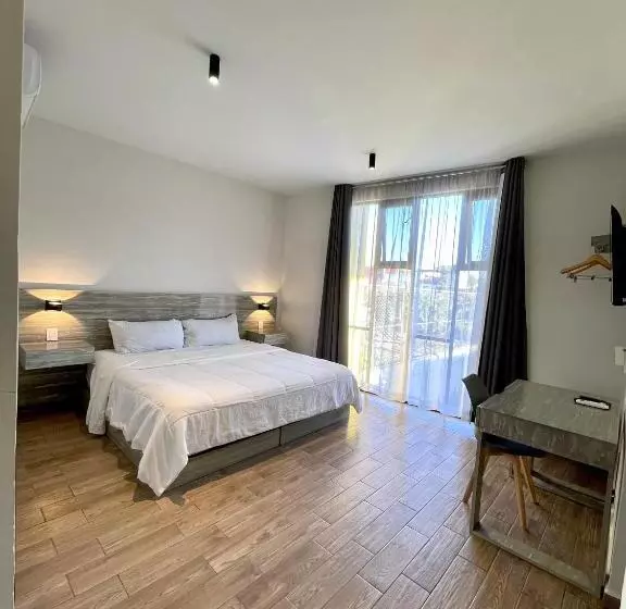 ホテル Capital Suites