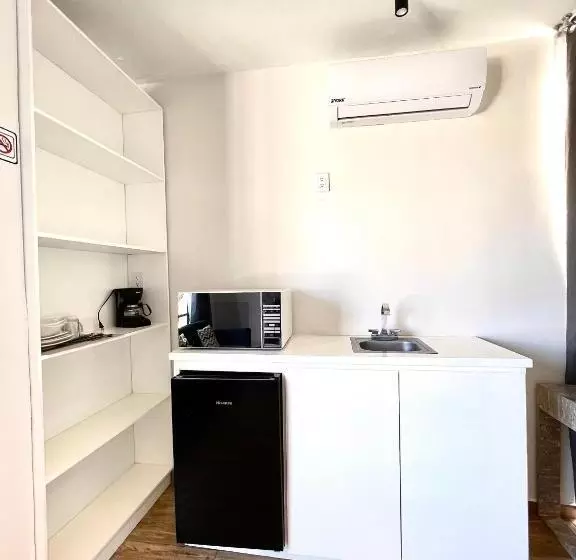 ホテル Capital Suites