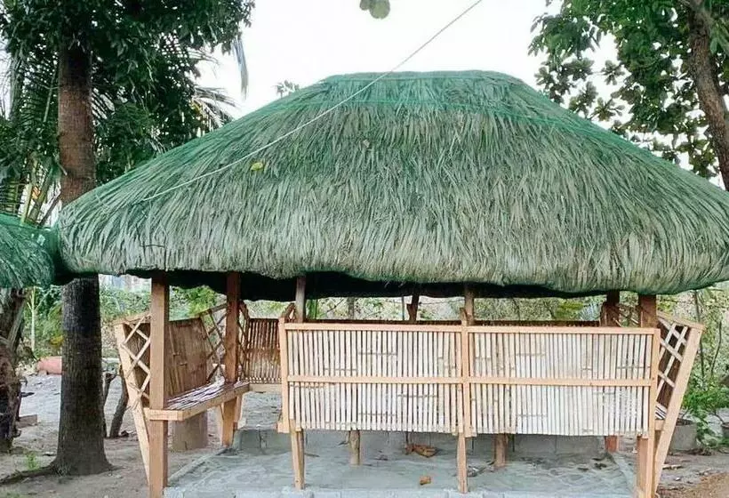 ホテル Currimar Addison Family Beach Resort Ilocos Norte
