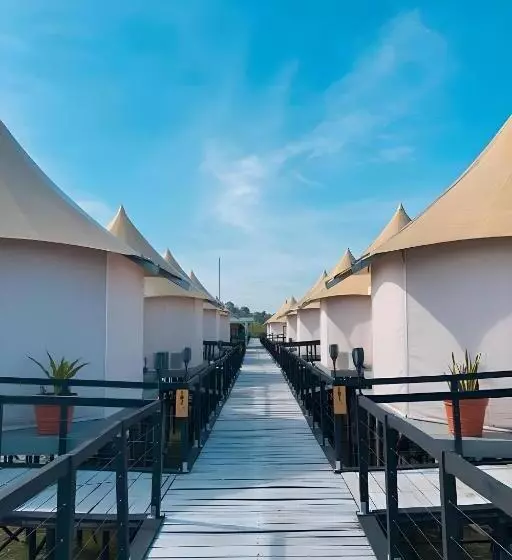 Kiki Beach Resort, Batam