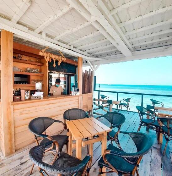 Kiki Beach Resort, Batam