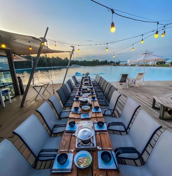 Kiki Beach Resort, Batam