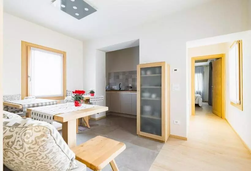 ペンション Guest House La Sosta