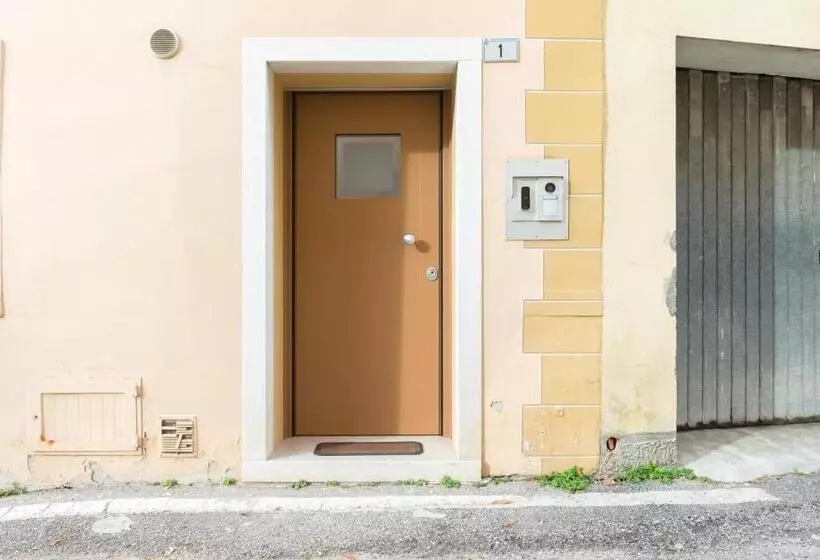 ペンション Guest House La Sosta