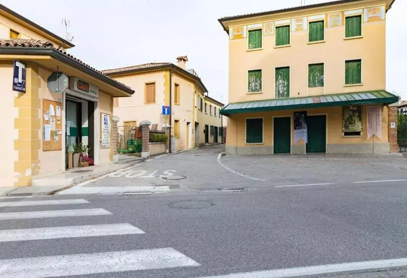 ペンション Guest House La Sosta