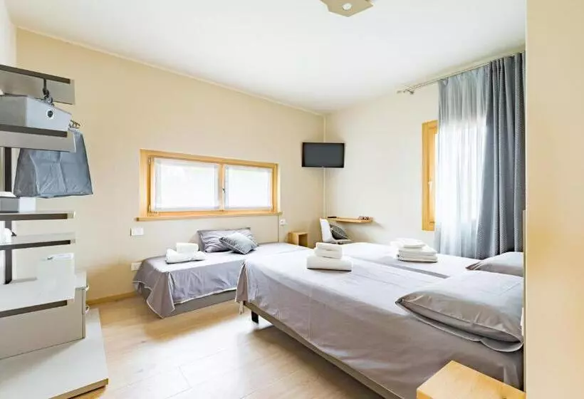 ペンション Guest House La Sosta