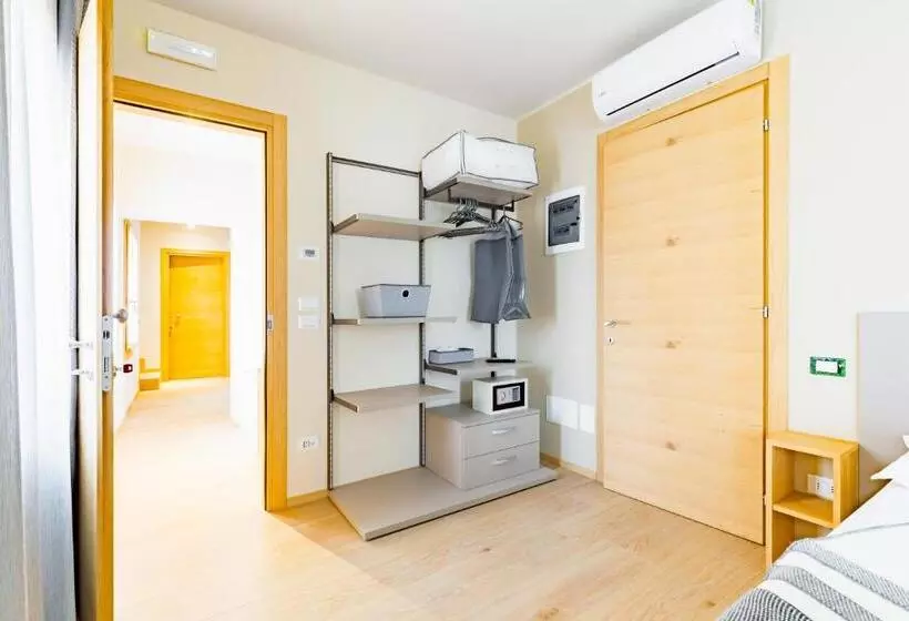 ペンション Guest House La Sosta