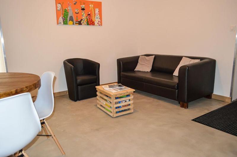 膳宿费 L Ecureuil