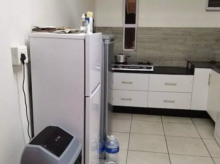 Majatalo Monument Western Guesthouse