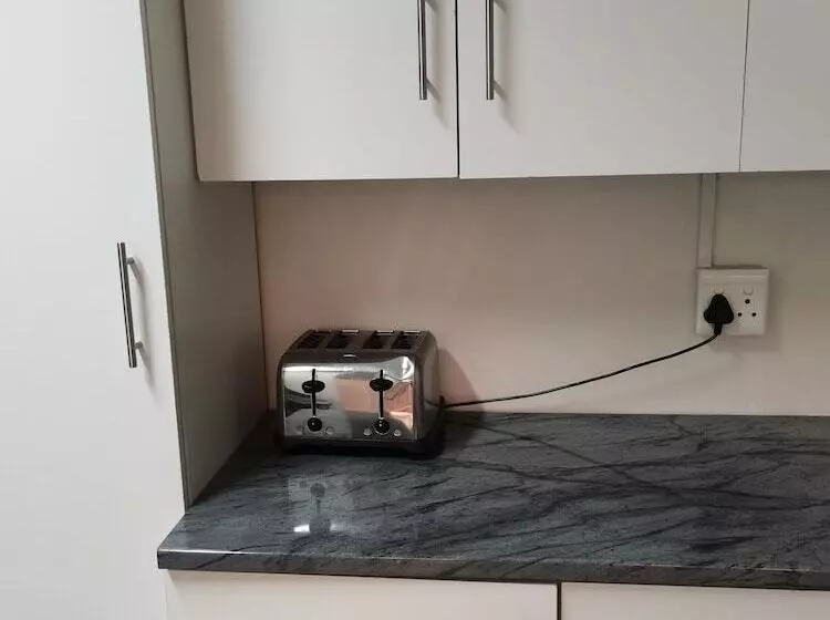 Majatalo Monument Western Guesthouse