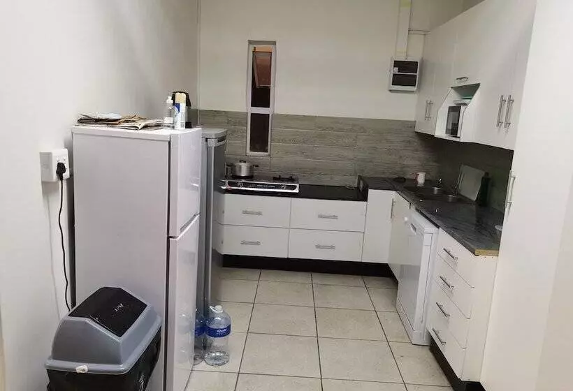 Majatalo Monument Western Guesthouse